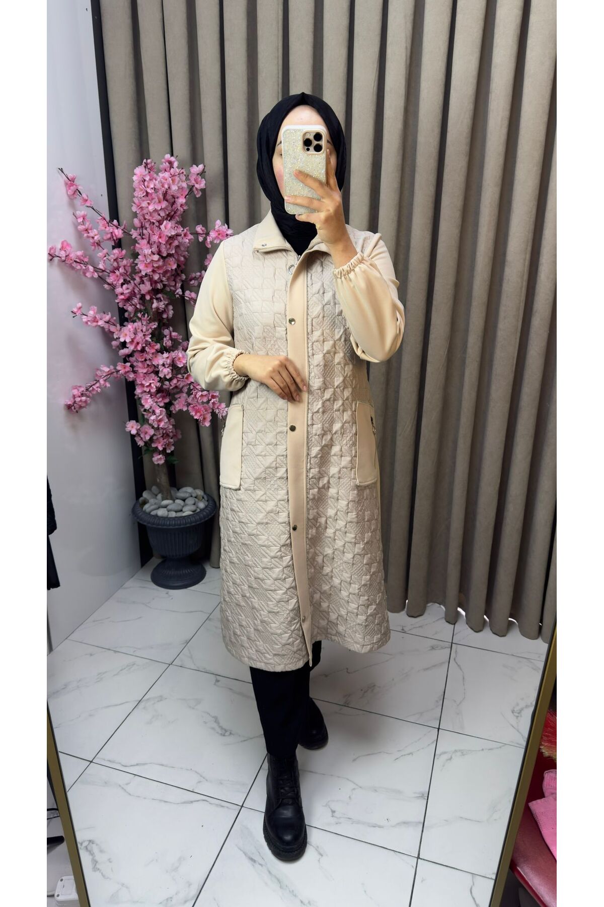 Önü Kapitone Kumaş Arka Ve Kolları Krep Kumaş 115 cm Boy - 44 / Fermuarlı / Bej