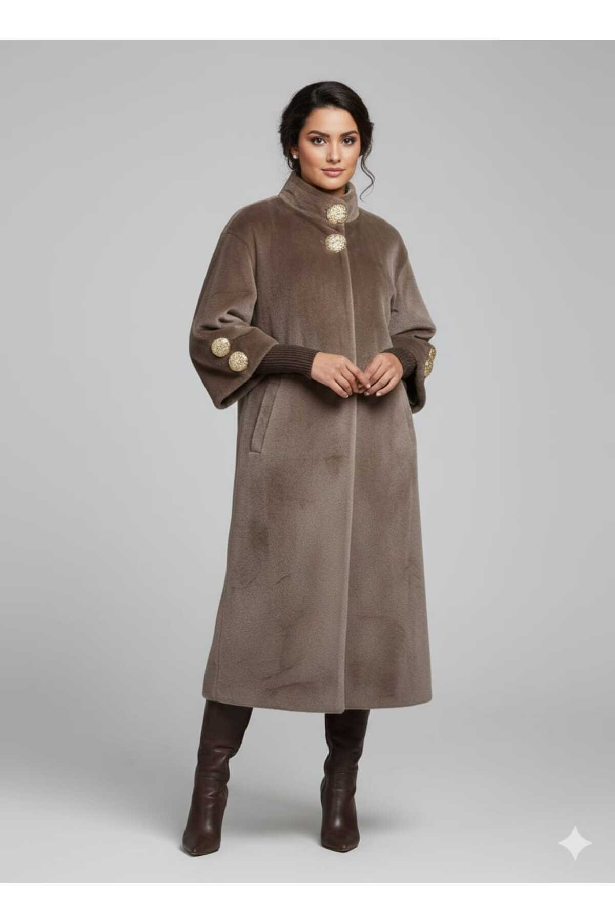 KMKkombin DİK YAKA BİLEK UCU RİBANALI GOLD DÜĞME DETAYLI FOK KUMAŞ ŞIK KABAN/MONT