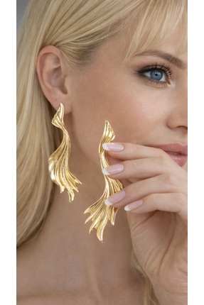 Dropaksesuar Kadın Gold Kanat Küpe | Şık & Günlük Kullanım | Hafif Tasarım