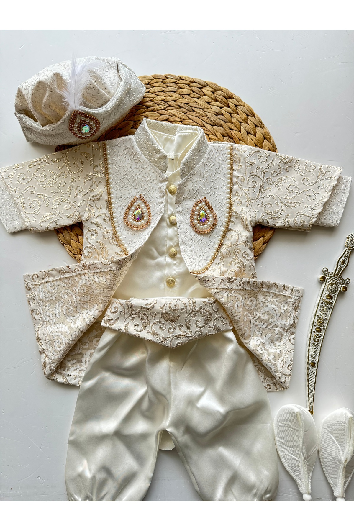 PİLEKİ BABY (PATİKLİ ) ERKEK BEBEK GİYİM , SÜNNET TAKIM ERKEK BEBEK KILIÇLI AKSESUARLI MEVLÜT KIYAFETİ fotoğrafı 3 (önizleme)