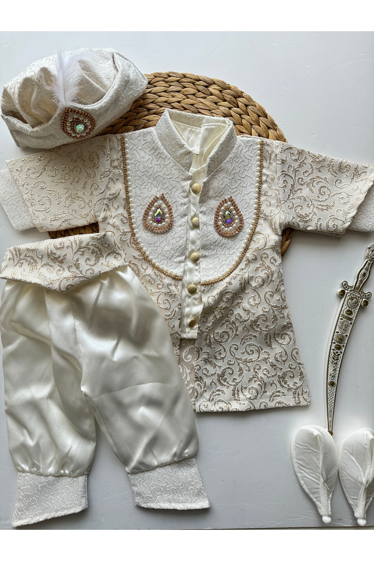 PİLEKİ BABY (PATİKLİ ) ERKEK BEBEK GİYİM , SÜNNET TAKIM ERKEK BEBEK KILIÇLI AKSESUARLI MEVLÜT KIYAFETİ fotoğrafı 7 (önizleme)