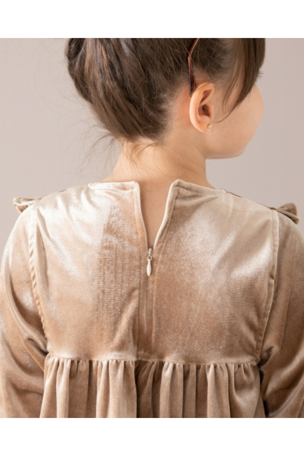 Ege Bebek Kız Çocuk 4-5-6-7-8 Yaş Mevsimlik Gül Detaylı Kadife Elbise, Bayramlık Elbise R2428 fotoğrafı 4 (önizleme)