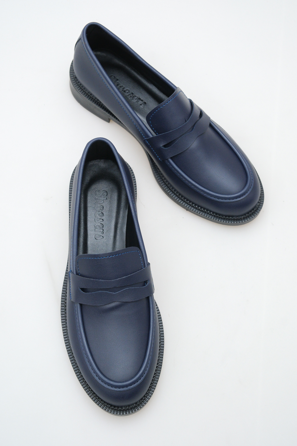 Shoesers  Kadın Sade ve Şık Tasarımlı Tırtıklı Tabanlı Lacivert Loafer Ayakkabı Makosen - Görsel 3