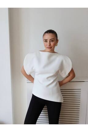 Butik Beyza Zarif Balon Kol Detaylı Asimetrik Bluz
