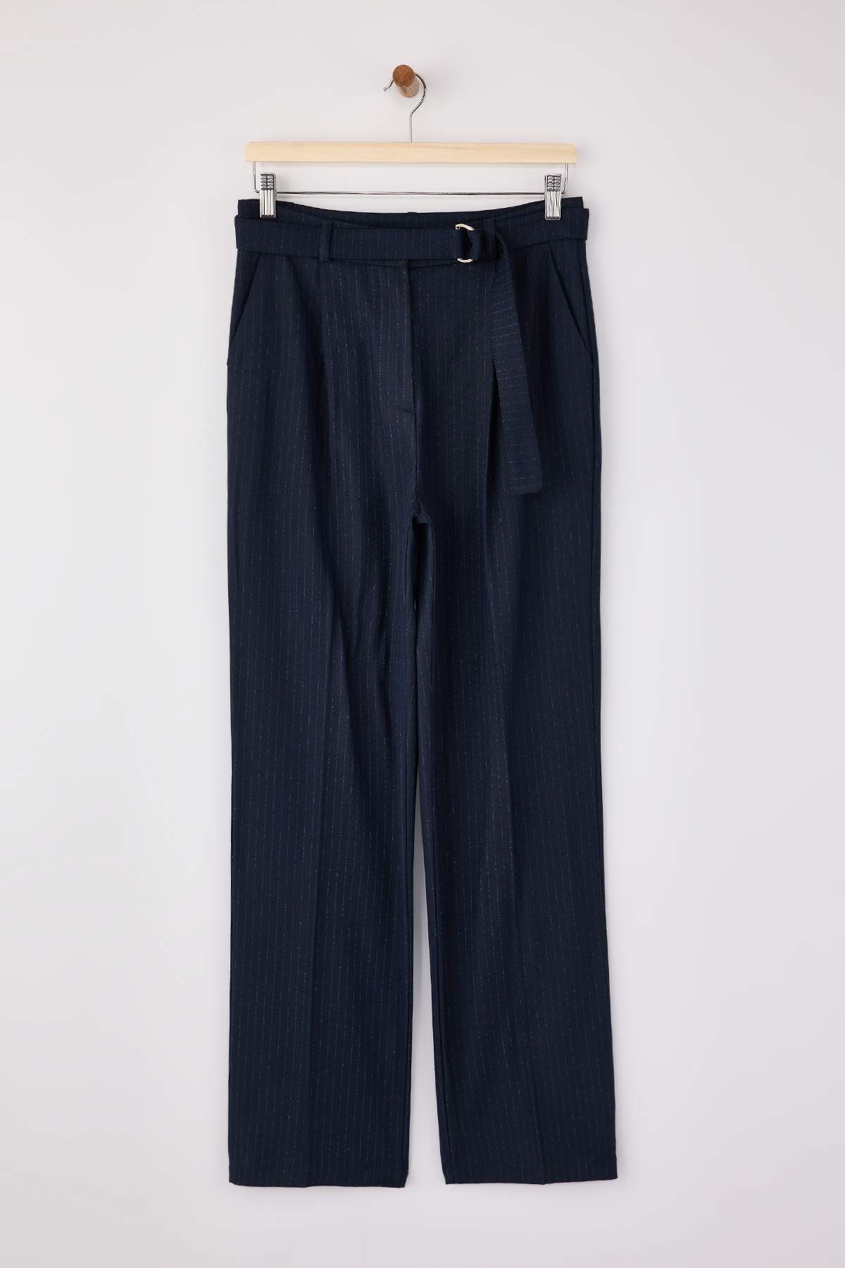 Trendyolmilla  Lacivert Kemerli Kendinden Çizgili Dokuma Wideleg/Geniş Paça Pantolon TWOSS26PL00007 - Görsel 5