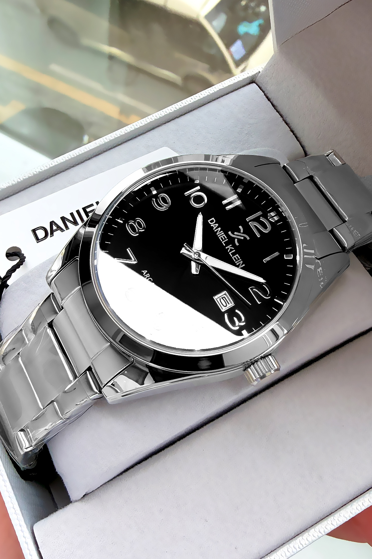 ساعت مچی مردانه مدل Dke2006C3، ضدآب تا ۳ اتمسفر، بند فولادی، رنگ نقره‌ای