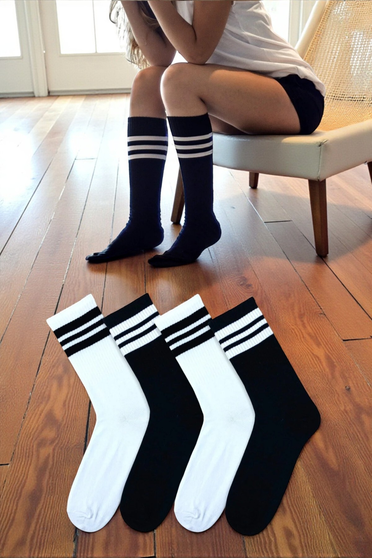 Esinti Dámské pánské dlouhé ponožky s černo-bílým kruhovým vzorem, sada 4 kusů