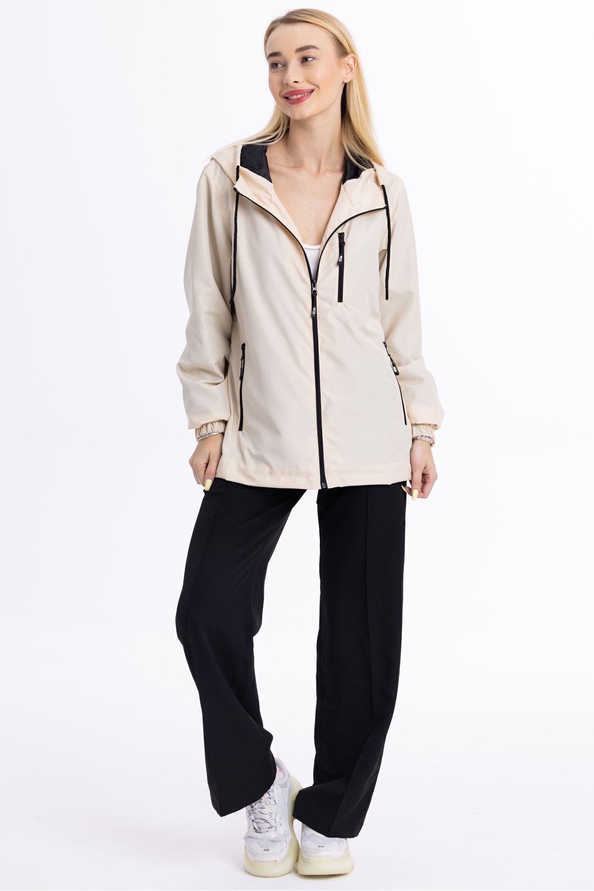 Goccix  Kadın Kapüşonlu Su ve Rüzgar Geçirmez Cepli İçi Astarlı Ultra Hafif Mevsimlik Yağmurluk - Görsel 2