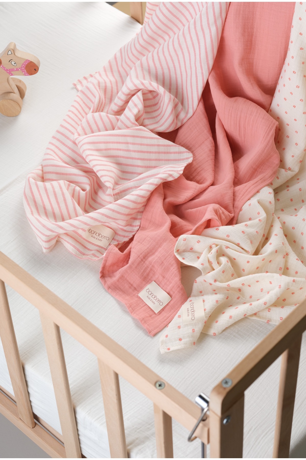 Bondberro Özel Kutulu 3 Adet 2 Katlı Müslin Örtü & Battaniye %100 Pamuklu Xl Boy 100 X 85 Cm ( Mercan ) fotoğrafı 4 (önizleme)