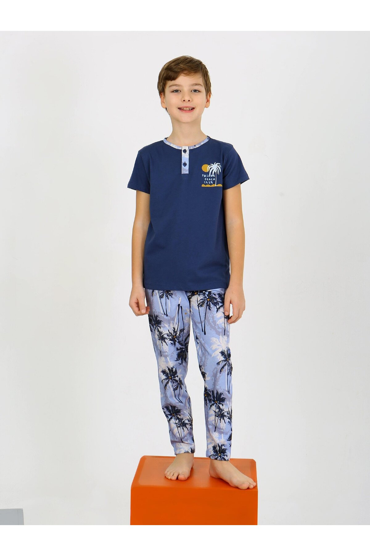 vitmo Erkek Çocuk Kısa Kollu Düğme Detaylı %100 Pamuklu Pijama Takımı The Palm fotoğrafı 2 (önizleme)