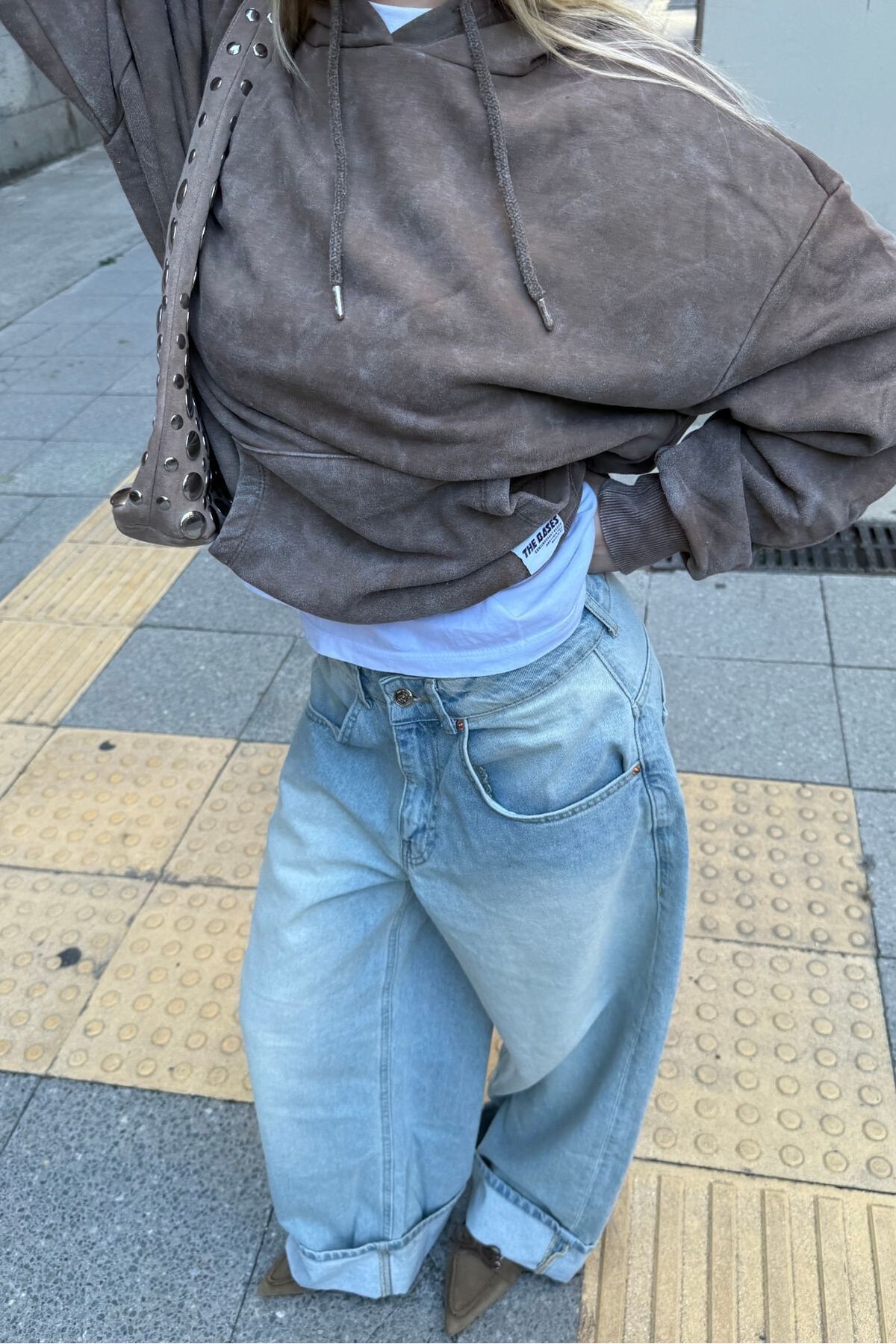 bases.  Mavi Bol Kesim Baggy Jean - Görsel 6