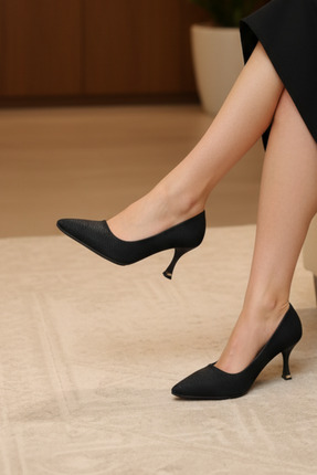 Altın Pabuç Kadın Topuklu Ayakkabı - Siyah Stiletto, Şık ve Rahat Trend Model