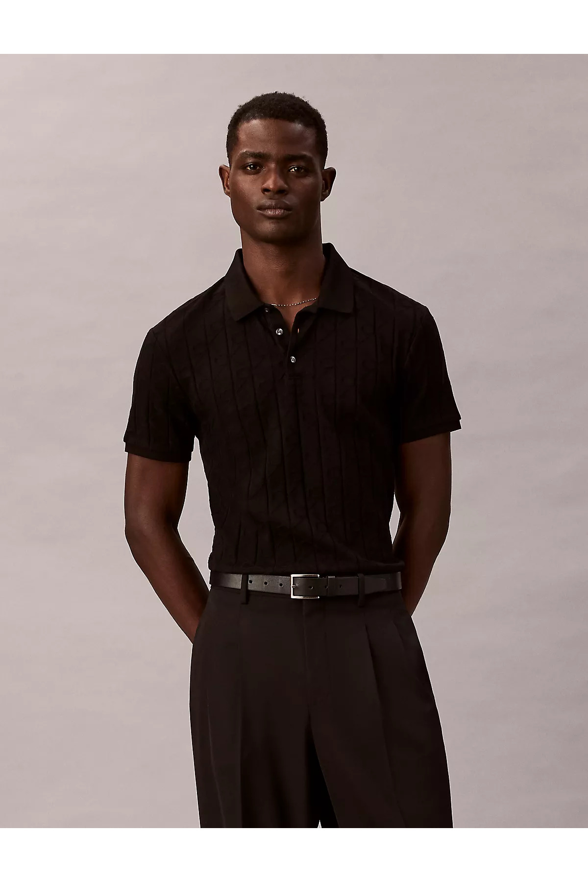 کلوین کلاین تی شرت مردانه یقه گرد اسلیم فیت آستین کوتاه نخی مشکی LV04LE203G-UB1