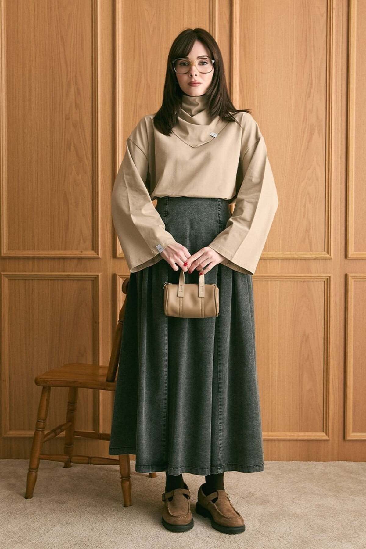 Antique ミニョエット　With Cat　B ceylan otantik Taş Fularlı Body & Antrasit Pile Detay Kot Etek