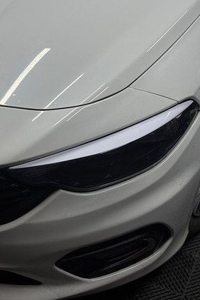 Banxtre Fiat Egea için Beyaz Renk Far Kaşı Sticker Etiket (Sağ ve Sol ) (Cuk ...