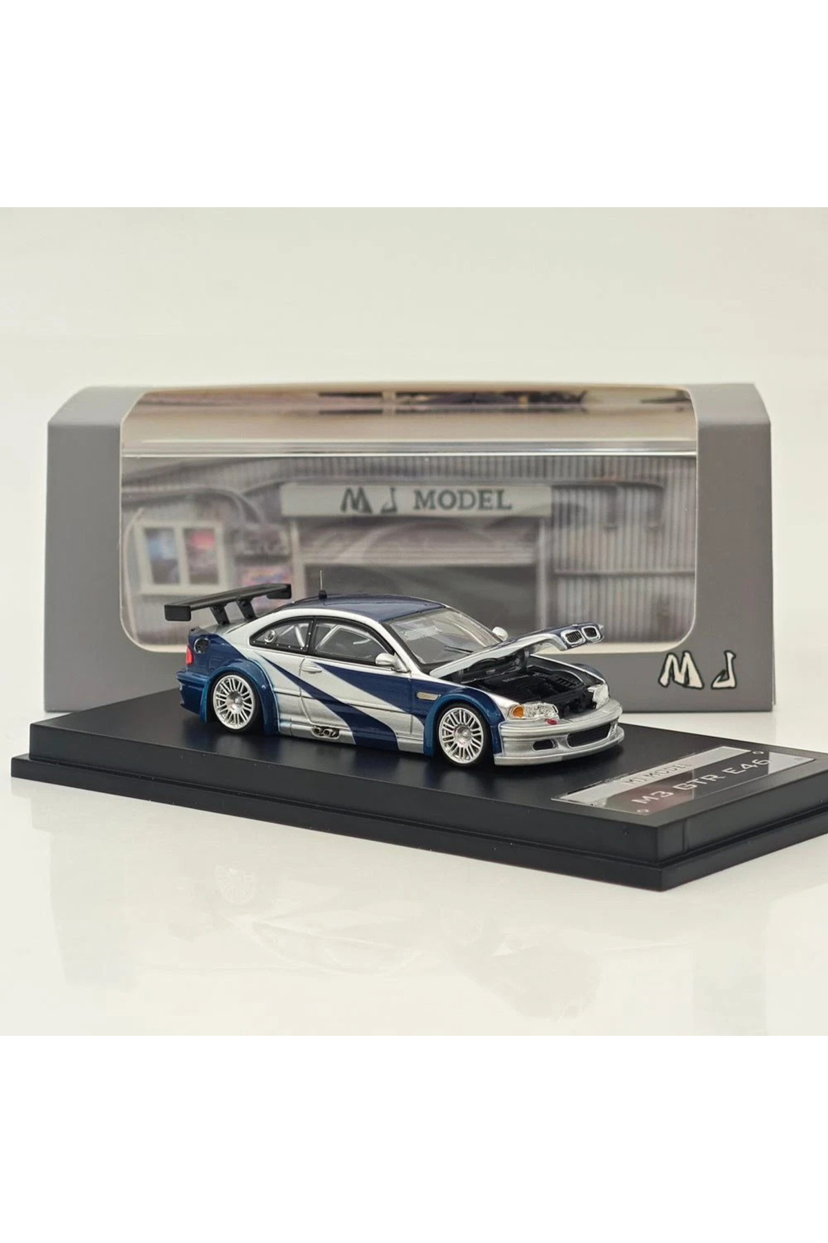 Hotwhells Most Wanted BMW M3 GTR AÇILABİLİR KAPUT MOTOR DETAYLI