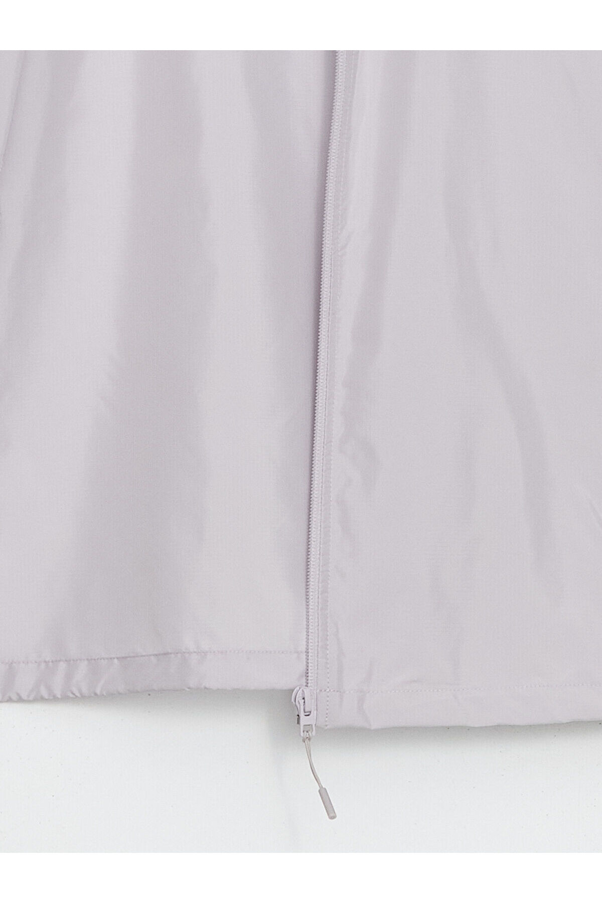 LC Waikiki  Seray Yeni Sezon Kapüşonlu Kadın Yağmurluk - Görsel 8