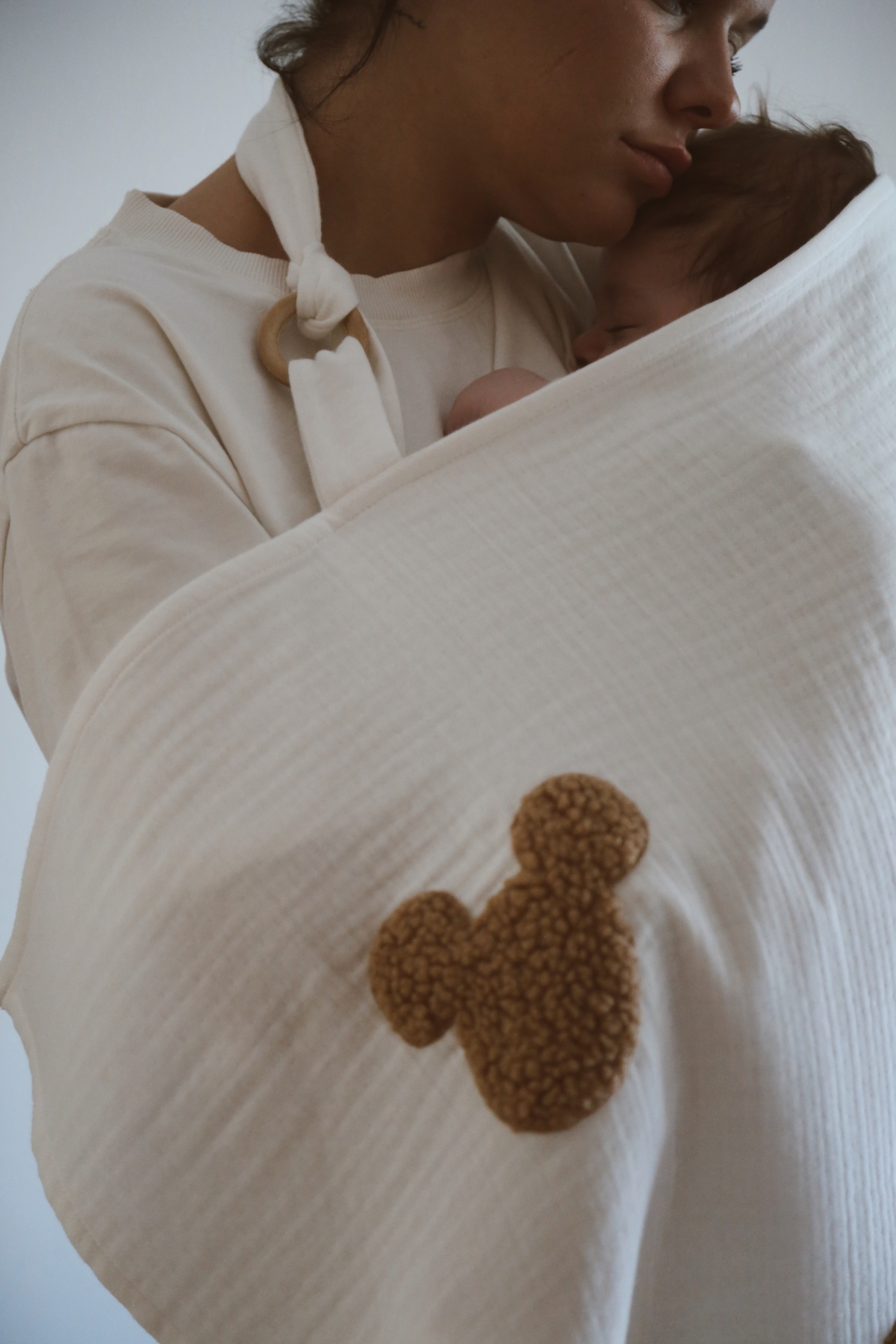 dery baby TAŞIMAK SİHİRDİR DERY BABY DÖRT KAT MÜSLİN TEDDY SOURİS EMZİRME ÖNLÜĞÜ fotoğrafı 2 (önizleme)