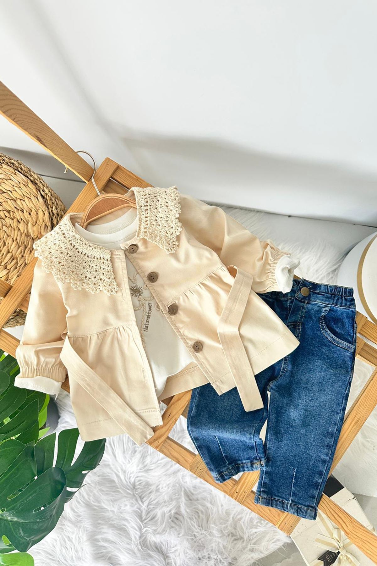 Minigimin Cicileri Miniğimin Cicileri Yakası Örgü Trençli Kız Bebek Kotlu 3 lü Takım - Krem fotoğrafı 3 (önizleme)