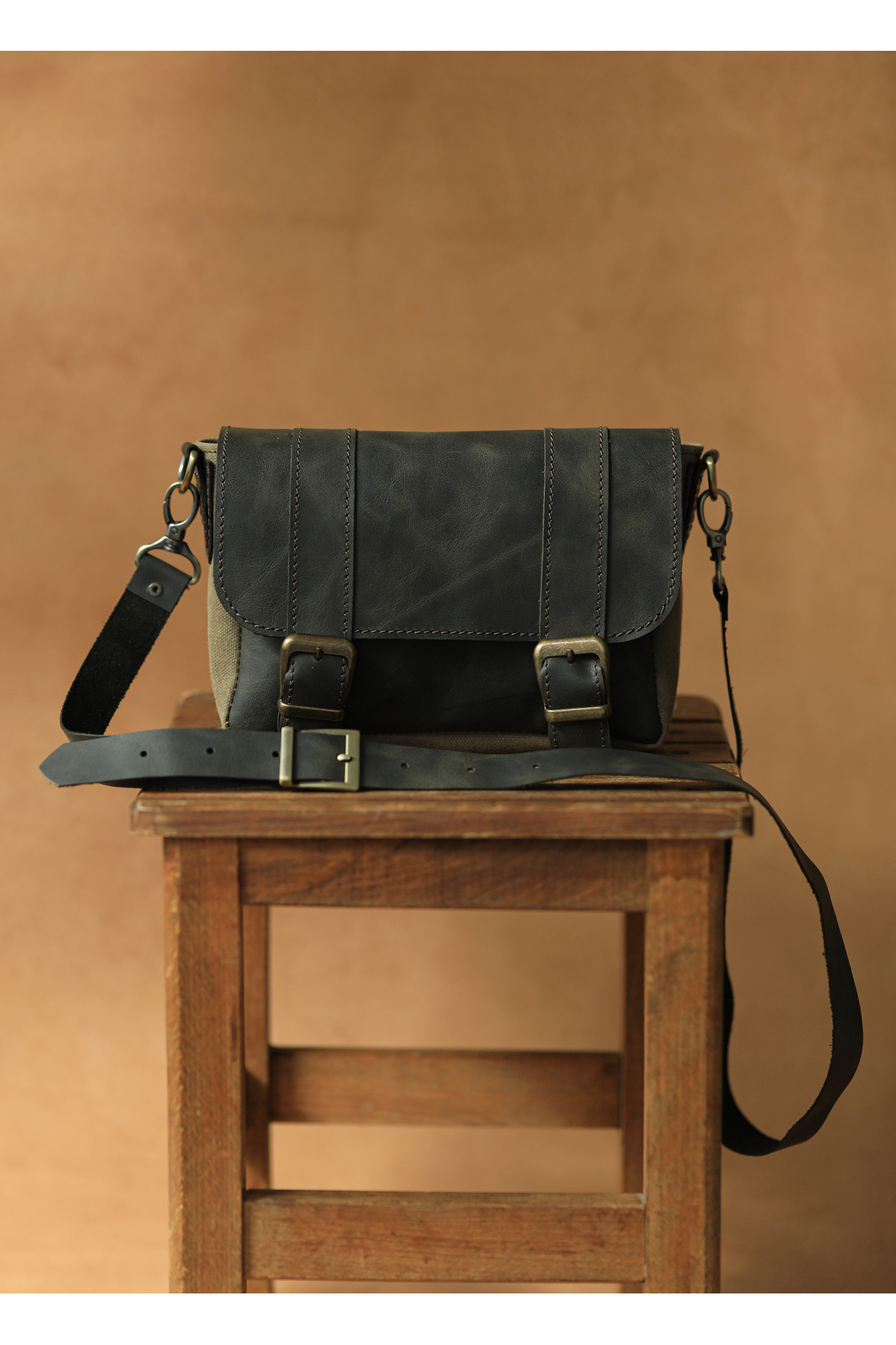 Önal kemer Mini Hakiki deri canvas postacı çantası unisex haki/yeşil