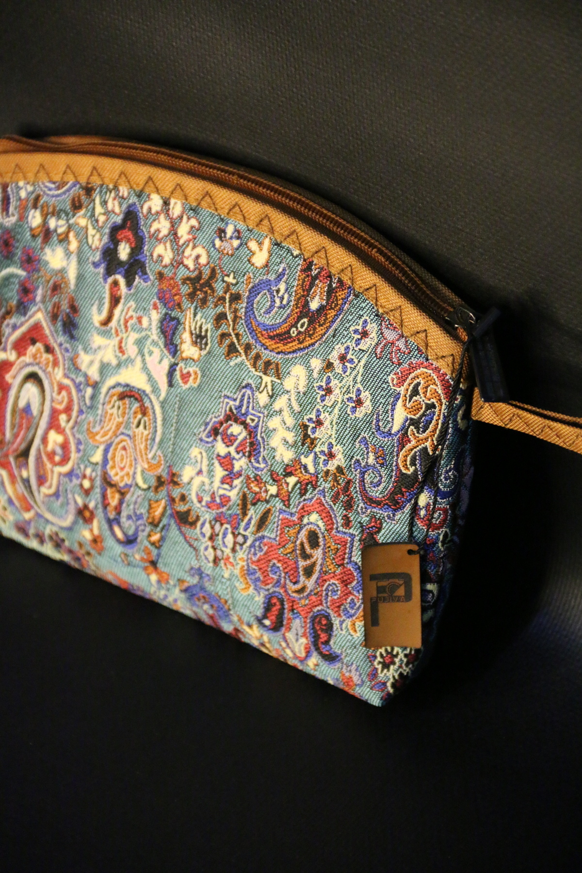 Authentic Colorful Hand Strap Casual Makeup Bag with Ethnic Style Pattern