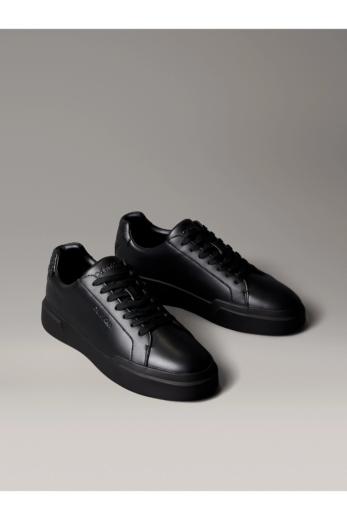 Calvin Klein  Erkek Deri Rahat Taban Yuvarlak Burun Calvin Yazı Detay Siyah Sneaker HM0HM02070-0GJ - Görsel 2