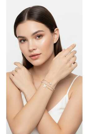 Mimoza Accessories Zirkon Taş ve Yonca Figürlü Tel C Kelepçe Bileklik