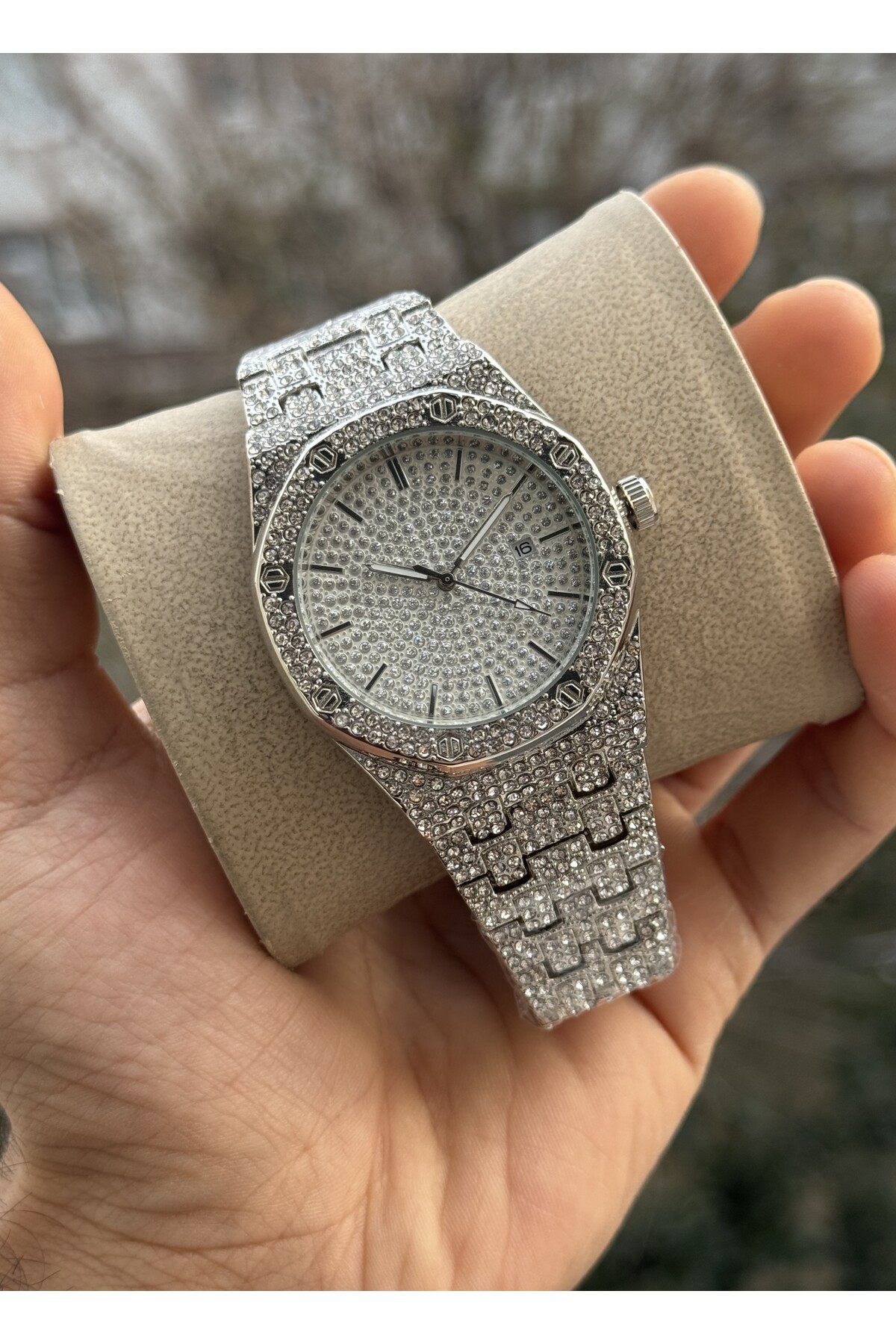 ساعت مچی یکپارچه (یونیسکس) با عملکرد تقویم و صفحه سنگ زیرکن فصل جدید