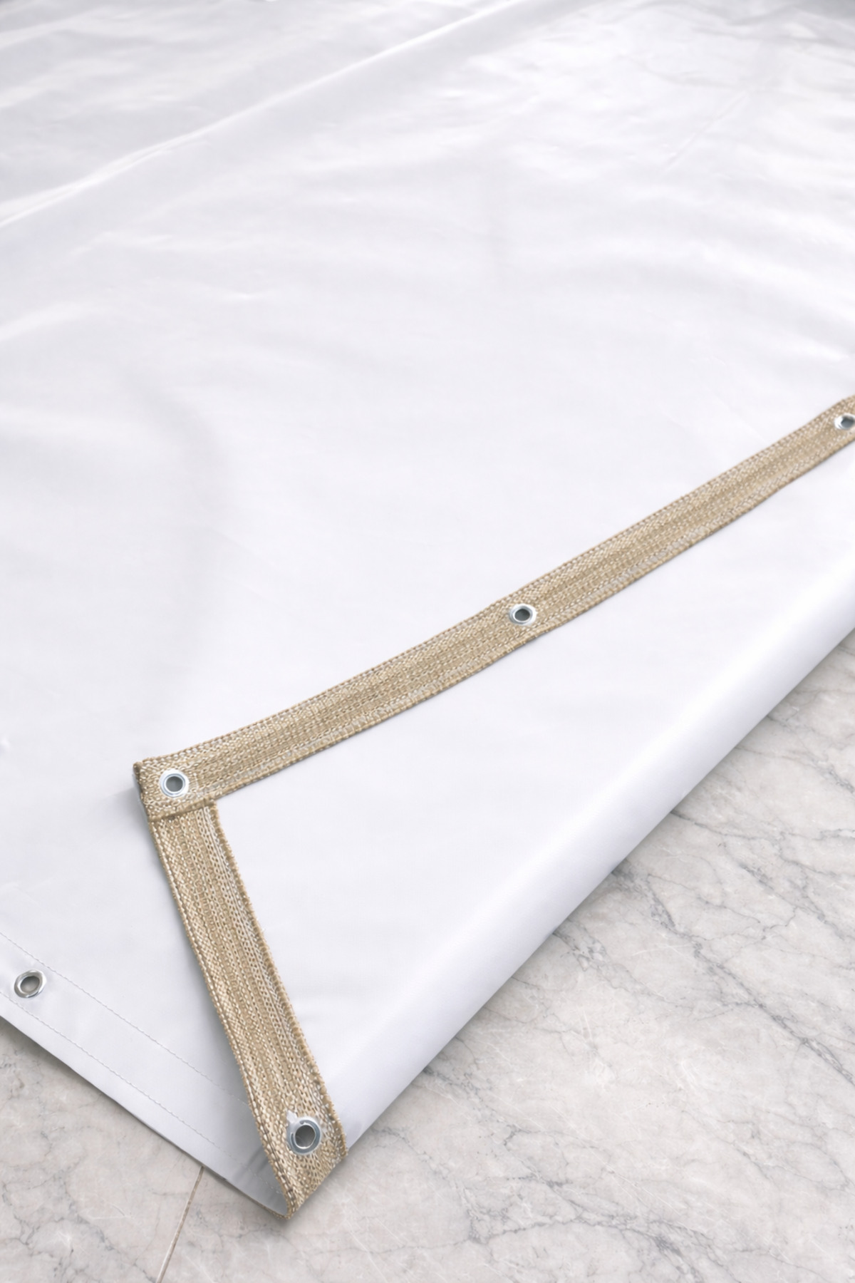 650 Gr/m² Professional Encapsulated White Polyester Tarpaulin – Water and UV Proof - Balcony, Garage, Garden
