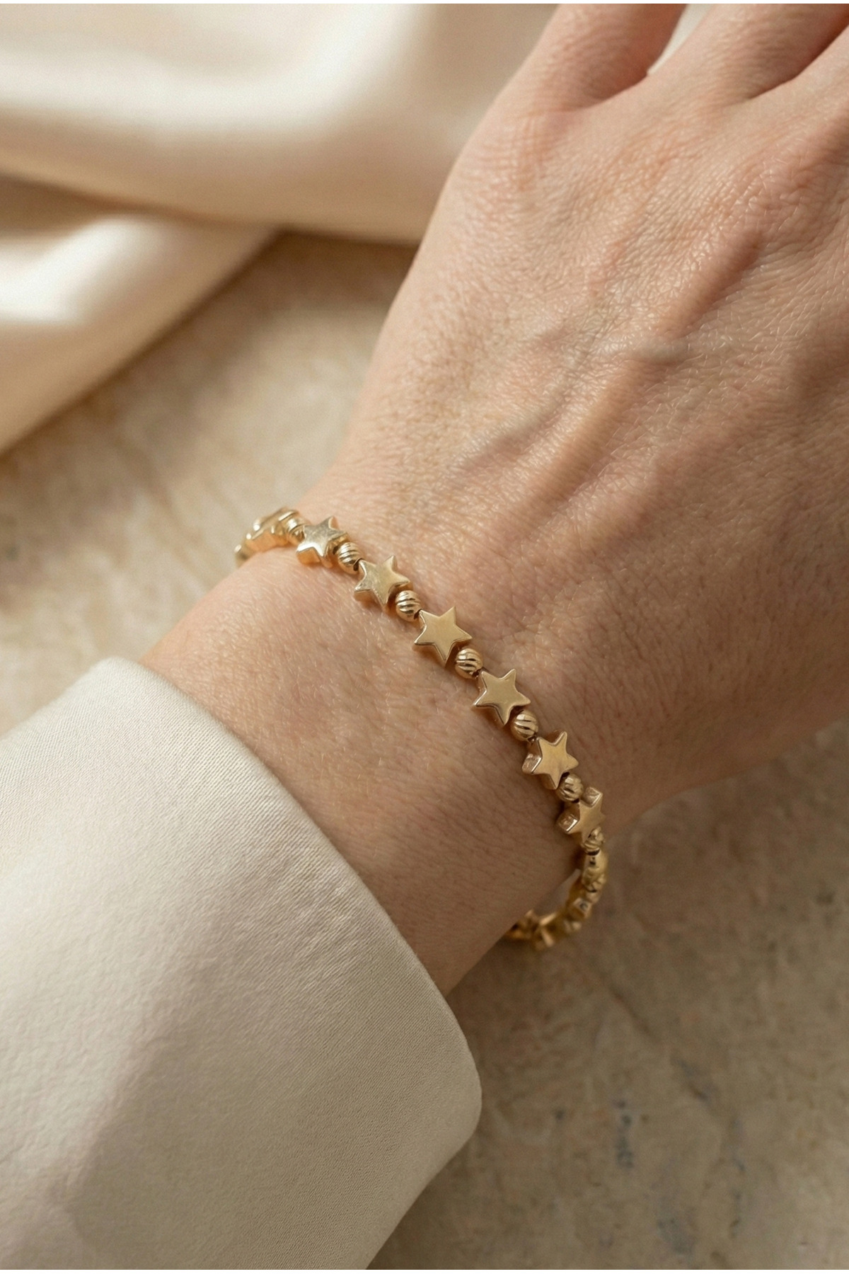 AURRARİ  Altın Kaplama Dorika Ve Yıldızlı Ayarlanabilir Bileklik - Görsel 2