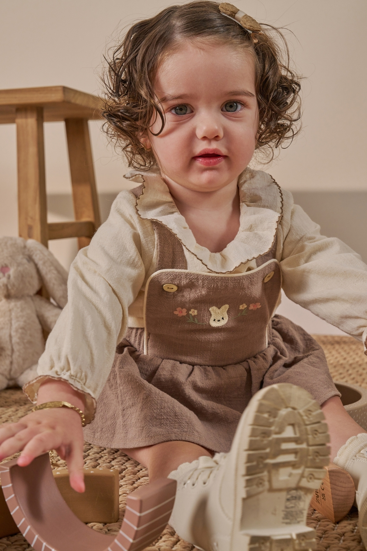 Minipodyum Gömlekli Nakış Detaylı Bayramlık Kız Bebek Salopet Elbise fotoğrafı 6 (önizleme)