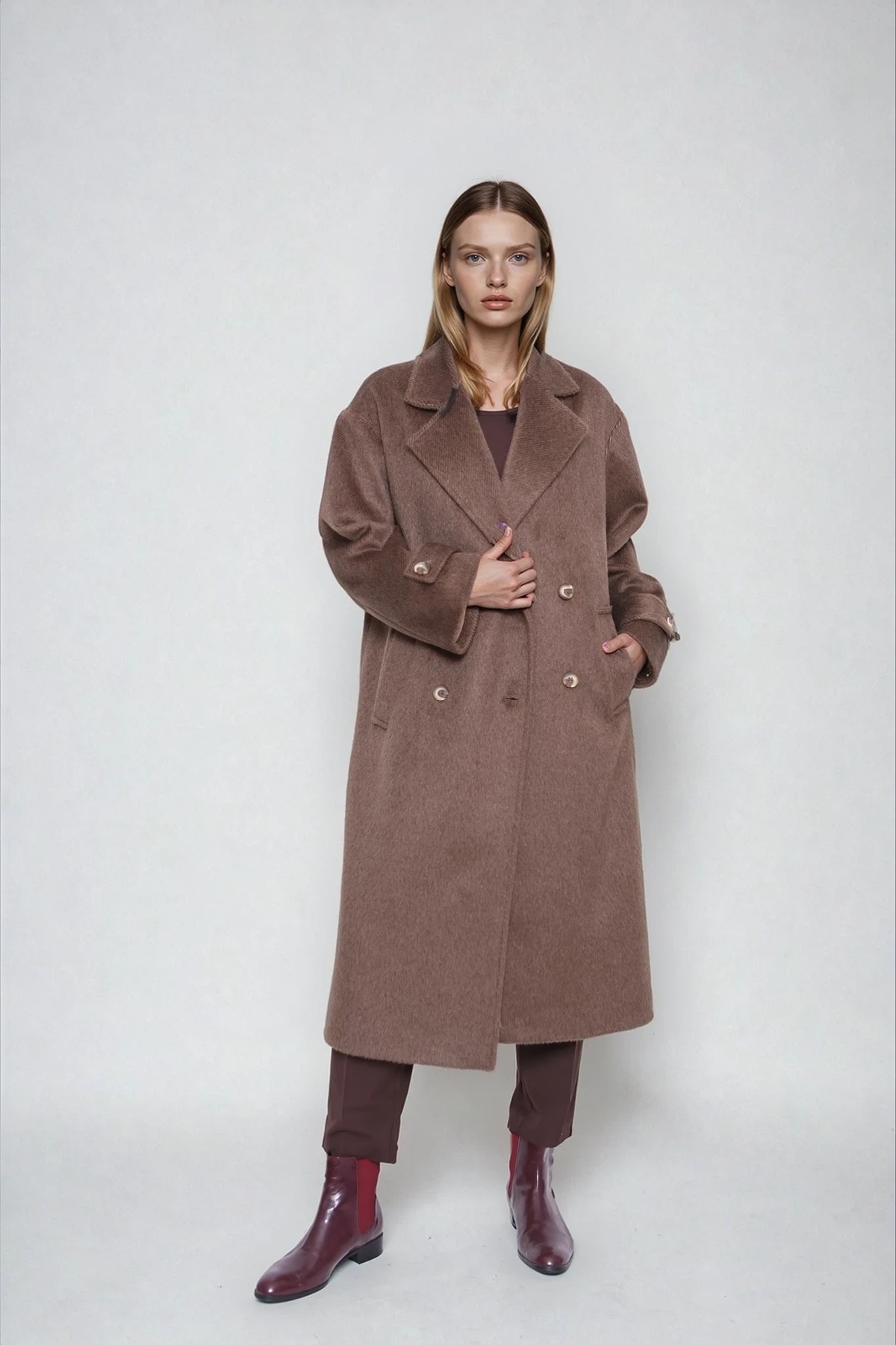 Vitrin  Düşük Omuz Uzun Kaşe Kaban - Görsel 2