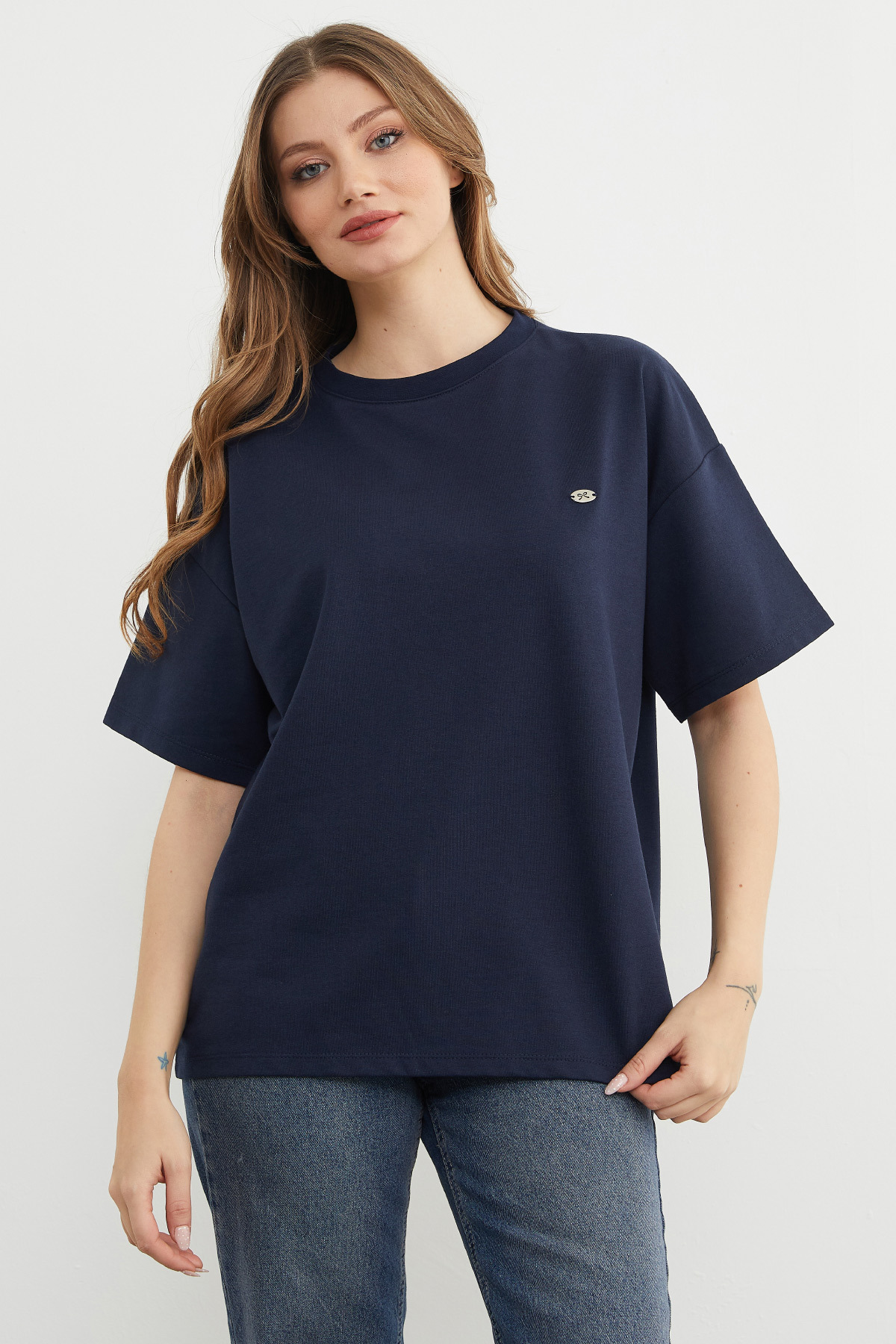 Fullamoda  Fiyonk Aksesuarlı Bisiklet Yaka Oversize Tişört - Görsel 3