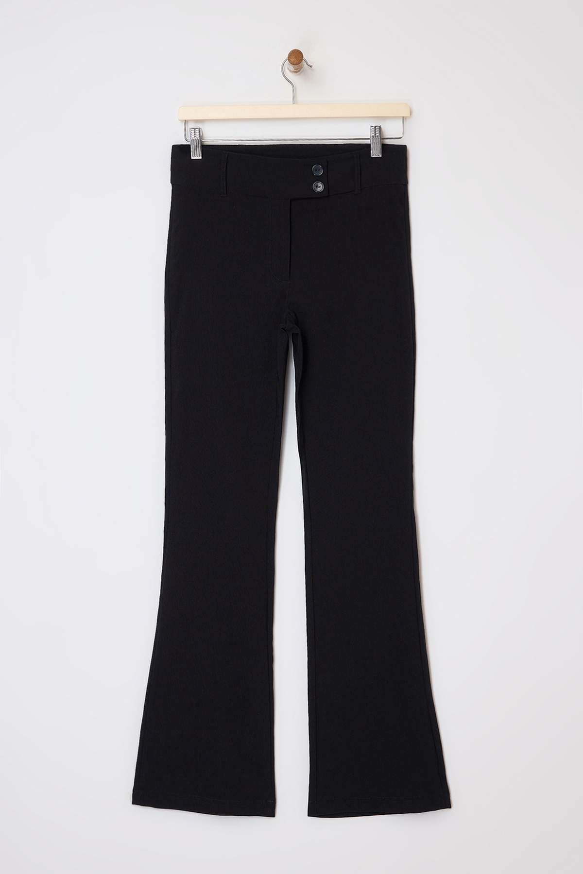 Trendyolmilla  Siyah Bengalin Esnek Kumaş Flare Düşük Bel Pantolon TWOSS26PL00006 - Görsel 5