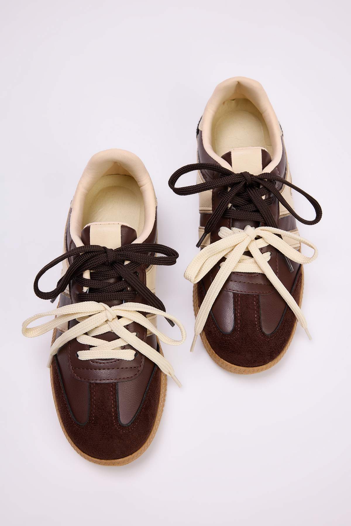 TRENDYOL SHOES Tmavě hnědé vícebarevné dvoušněrové dámské retro sportovní bot...