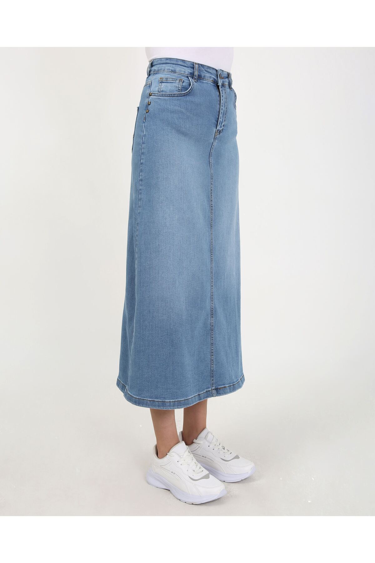 VELLICHOR  Doğal Kumaşlı Yıldız Rivetlı Kot Etek Açık Mavi