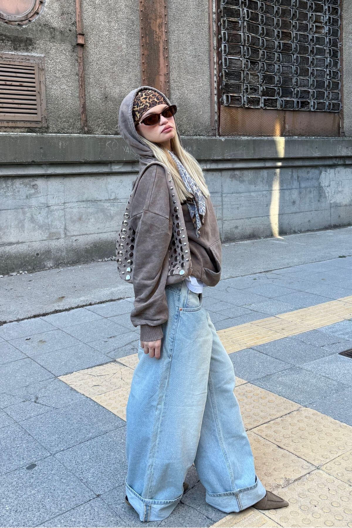 bases.  Mavi Bol Kesim Baggy Jean - Görsel 7