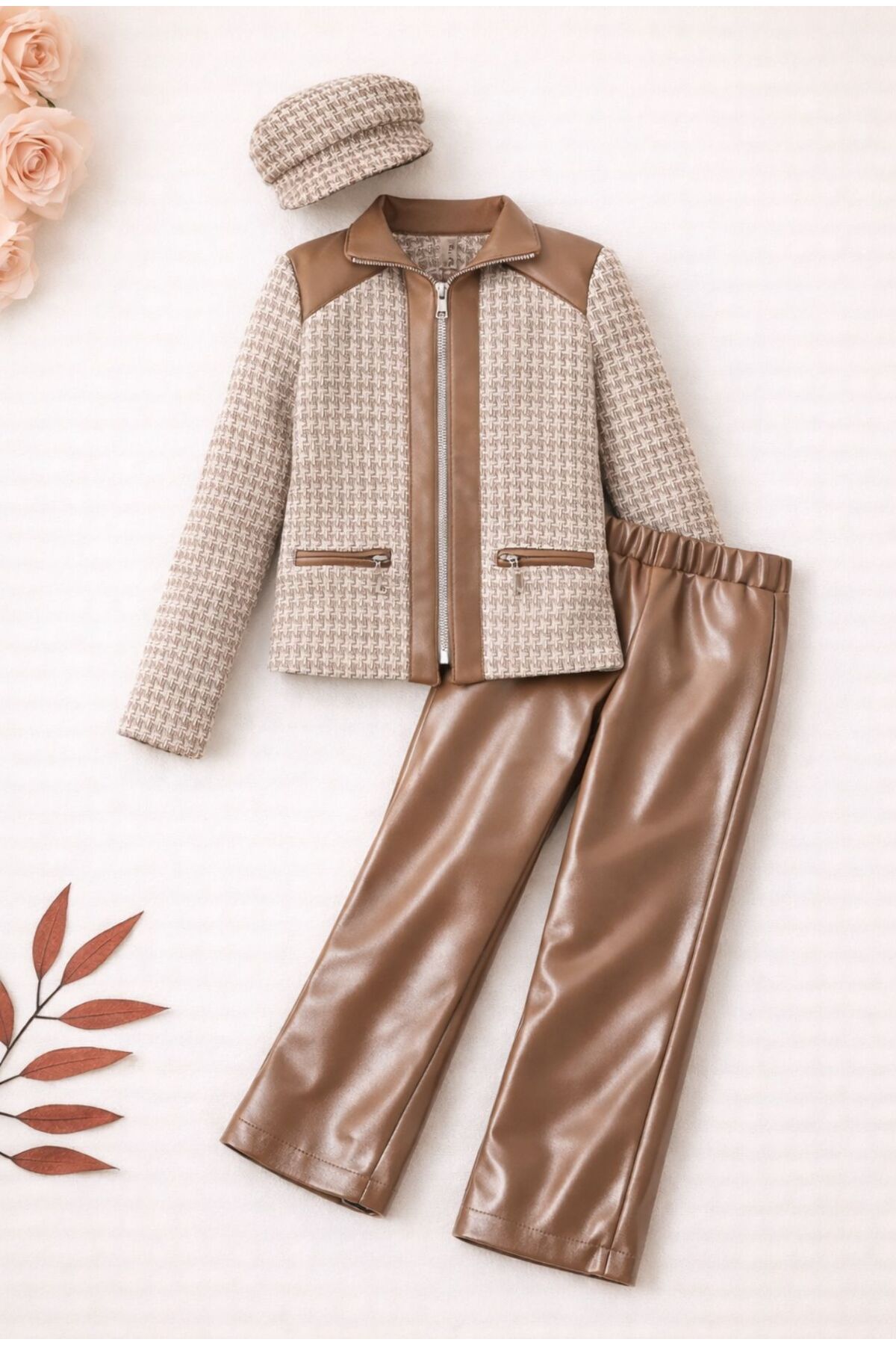 KOKOŞ BEBEK Şanel Kumaş Deri Detaylı Ceket & Deri Pantolon & Şapka | 3’lü Kombin | 3-12 Yaş fotoğrafı 2 (önizleme)