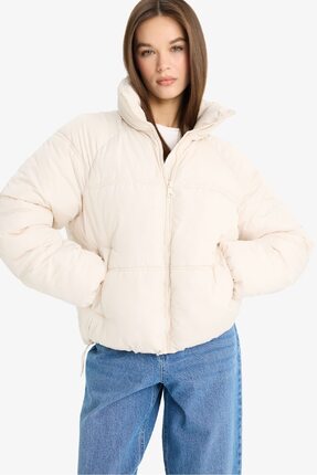 Defacto Su Geçirmez Regular Fit Dik Yaka Fermuarlı Şişme Mont E8690AX25AU