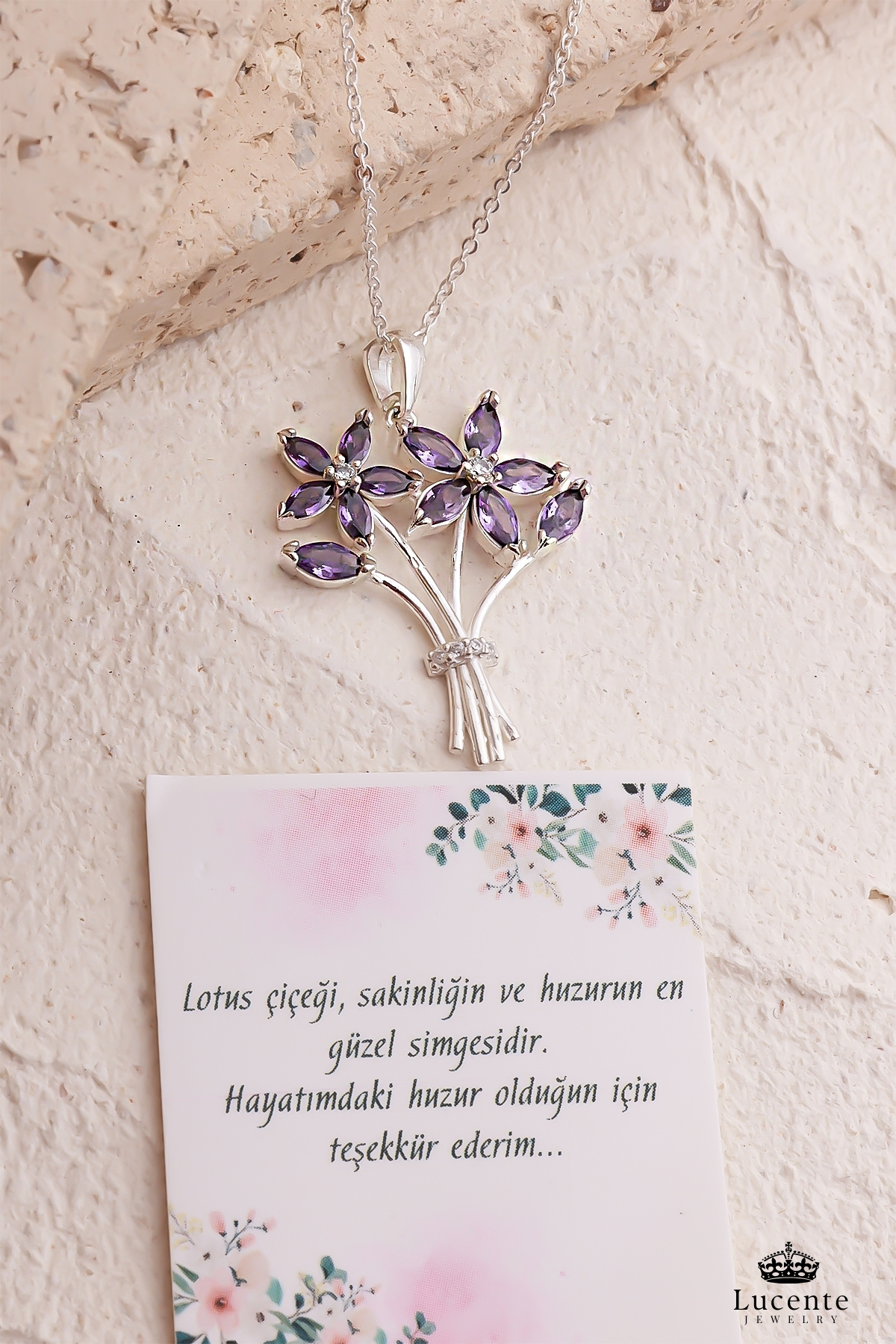 Lucente Jewellery Işıklı Hediye Kutulu 925 Ayar Luxury Serisi Mor Taşlı Lotus Kamelya Çiçeği Buketi Gümüş Özel Gün Hediyesi 45 Cm Zincirli Aşk Sevgi Dostluk Simgesi Küpe Hediyeli Markiz Kesim Taşlı Çiçek Buketi Kolye görsel 7