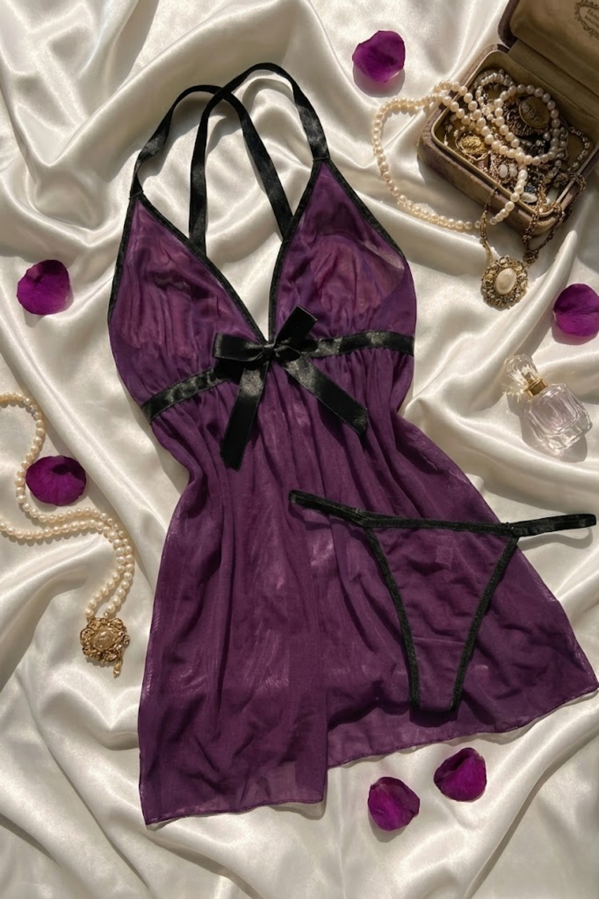 ZENCHES Boyundan Bağlamalı Kurdele Detaylı 2'li Gecelik Ve String Takımı