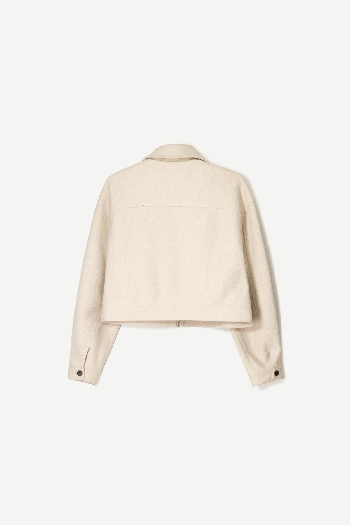 Bershka  Crop kesim yumuşak ceket - Görsel 7