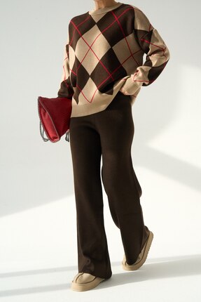 Kardelen Butik Store Kahverengi Kadın Yumuşak Dokulu Yünlü Baklava Desenli Kazak