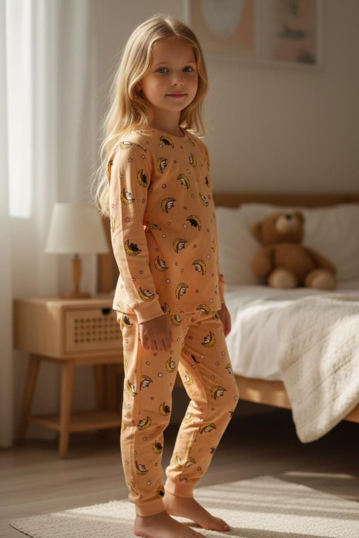 İsobel Kids KAVUNİÇİ RENK %100 PAMUK SÜPREM KUMAŞ KARIŞIK DESEN KIZ ÇOCUK PİJAMA TAKIMI fotoğrafı 2 (önizleme)