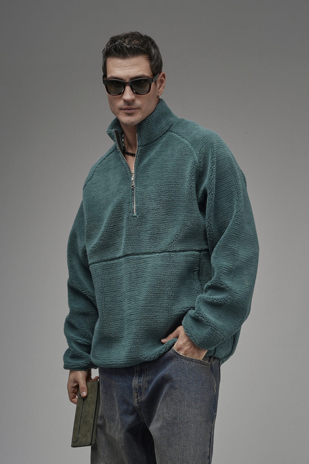 Butik  Trend Biz Oversize Yarım Fermuarlı Dik Yaka Peluş - Görsel 4