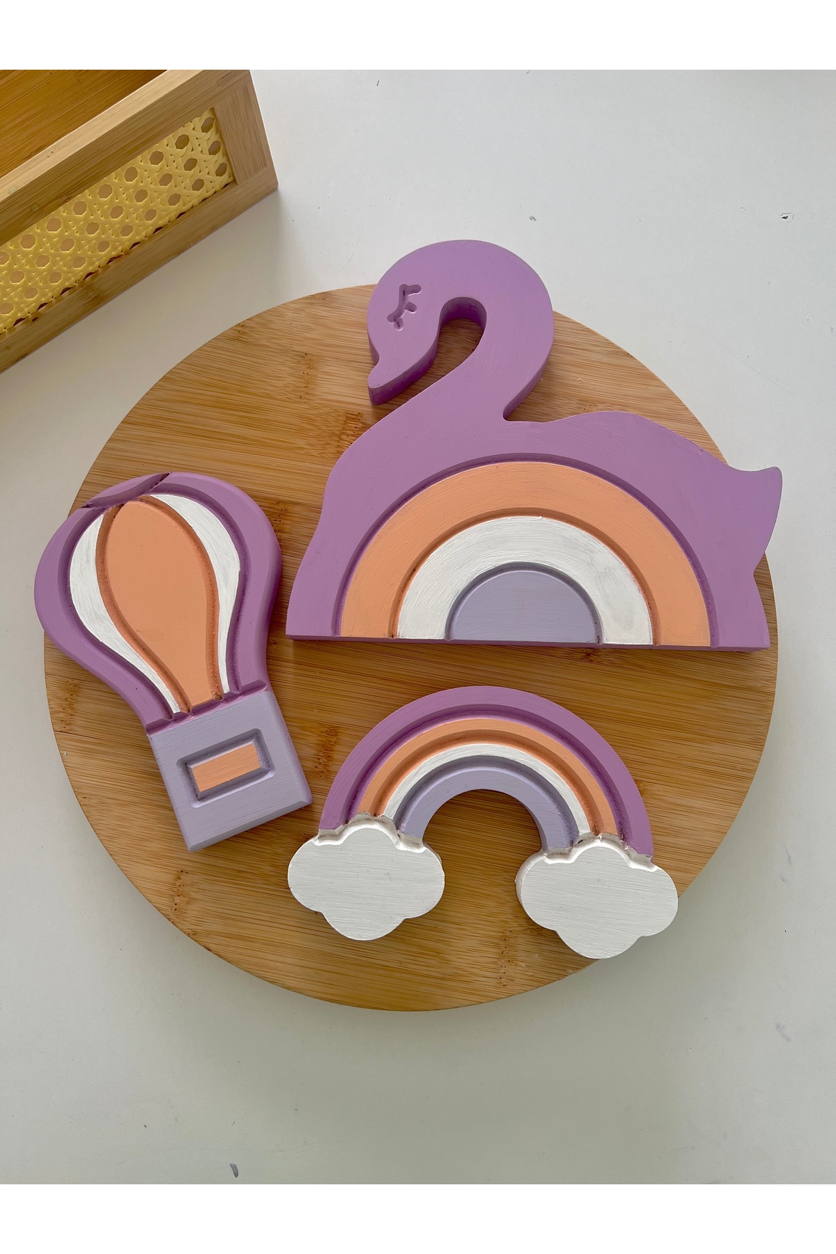 Mor kuğulı objeli set kişiye özel bebek hediyelik