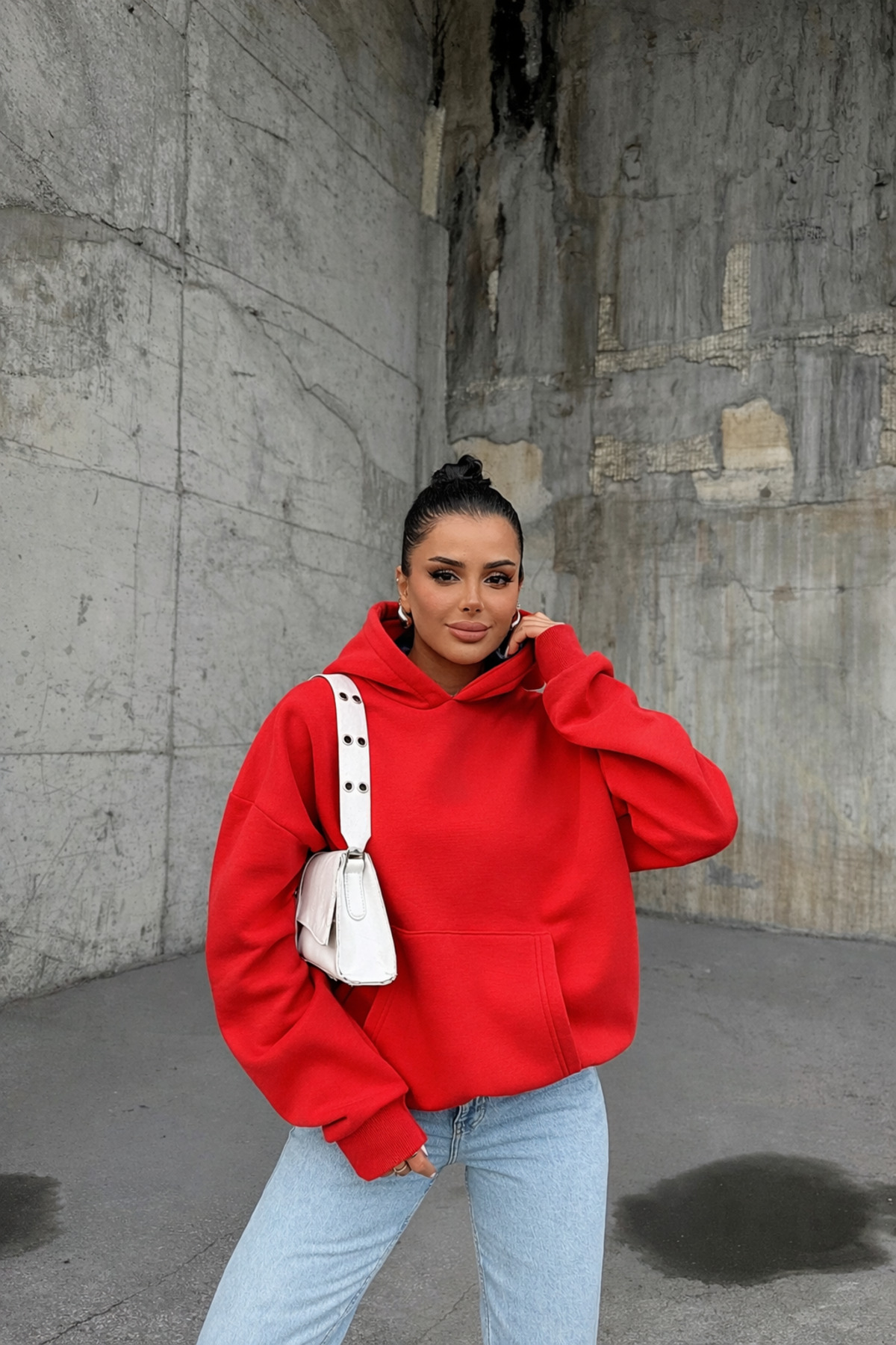 YAKAMEL KADIN KIRMIZI 3 İPLİK OVERSİZE RAHAT GÜNLÜK YUMUŞAK KAPÜŞONLU SWEATSHIRT
