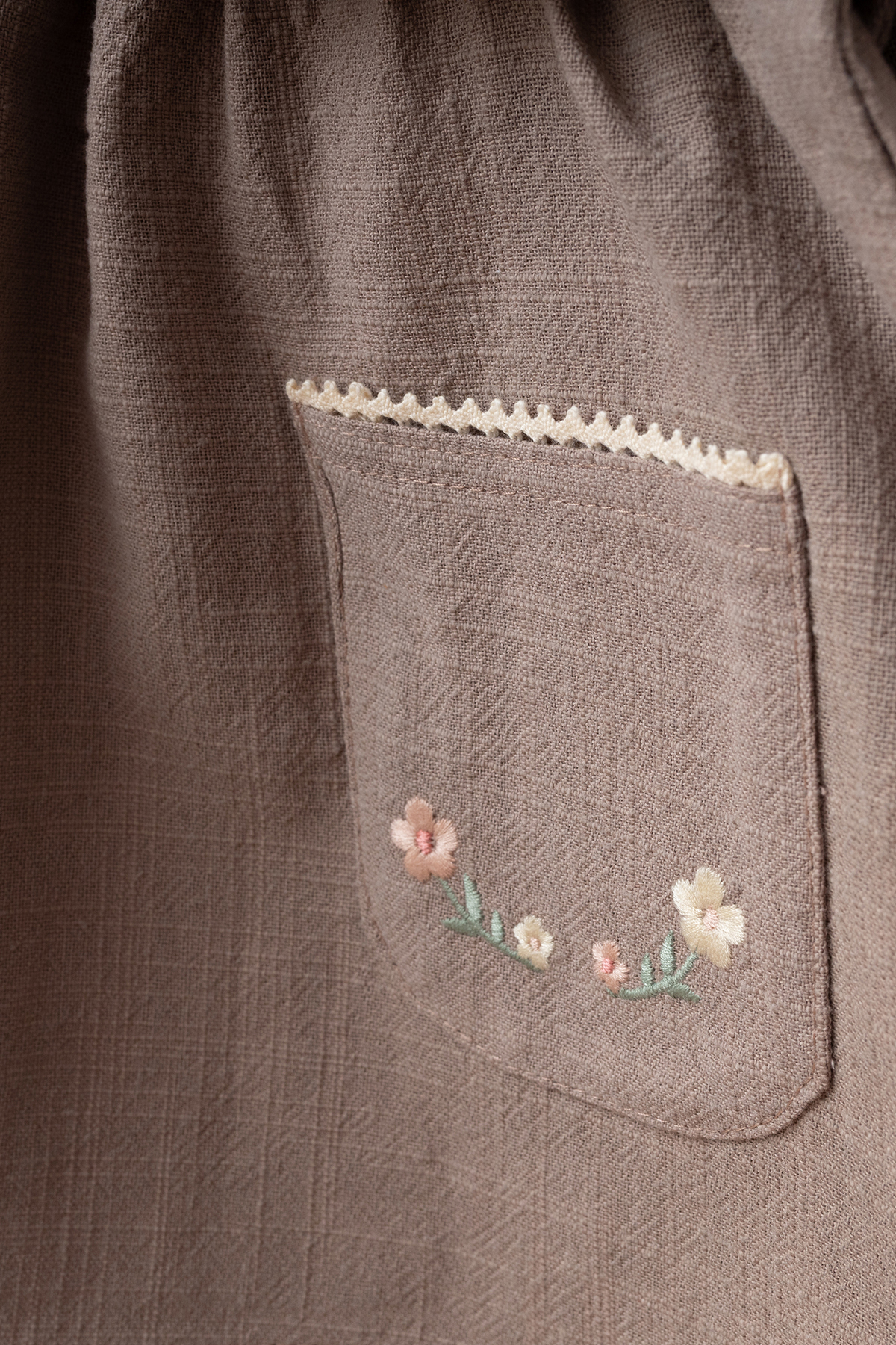 Minipodyum Nakış Detaylı Cepli Bebe Yaka Bayramlık Keten Kız Bebek Elbise fotoğrafı 6 (önizleme)