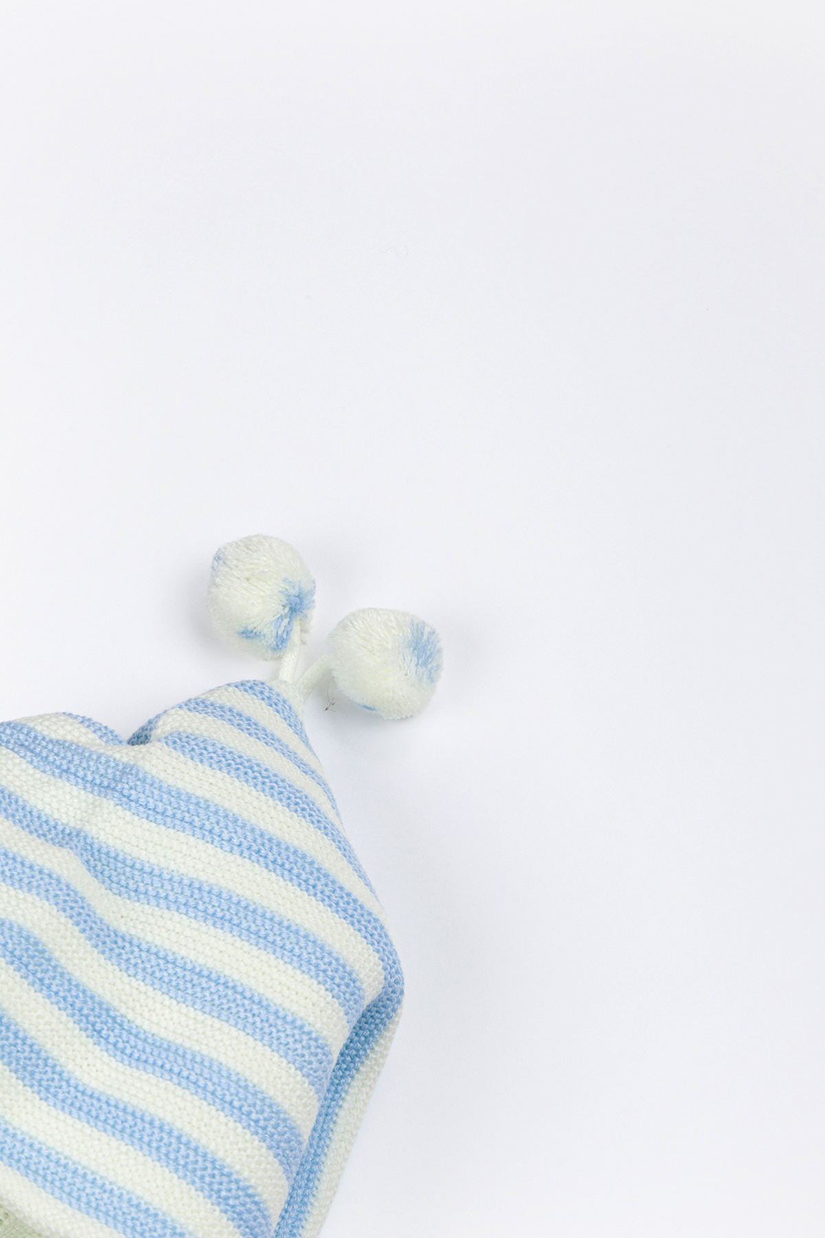 Lui Baby Yenidoğan Kapüşonlu Triko Unisex Ponponlu Bebek Hırka 0/6 Ay fotoğrafı 3 (önizleme)