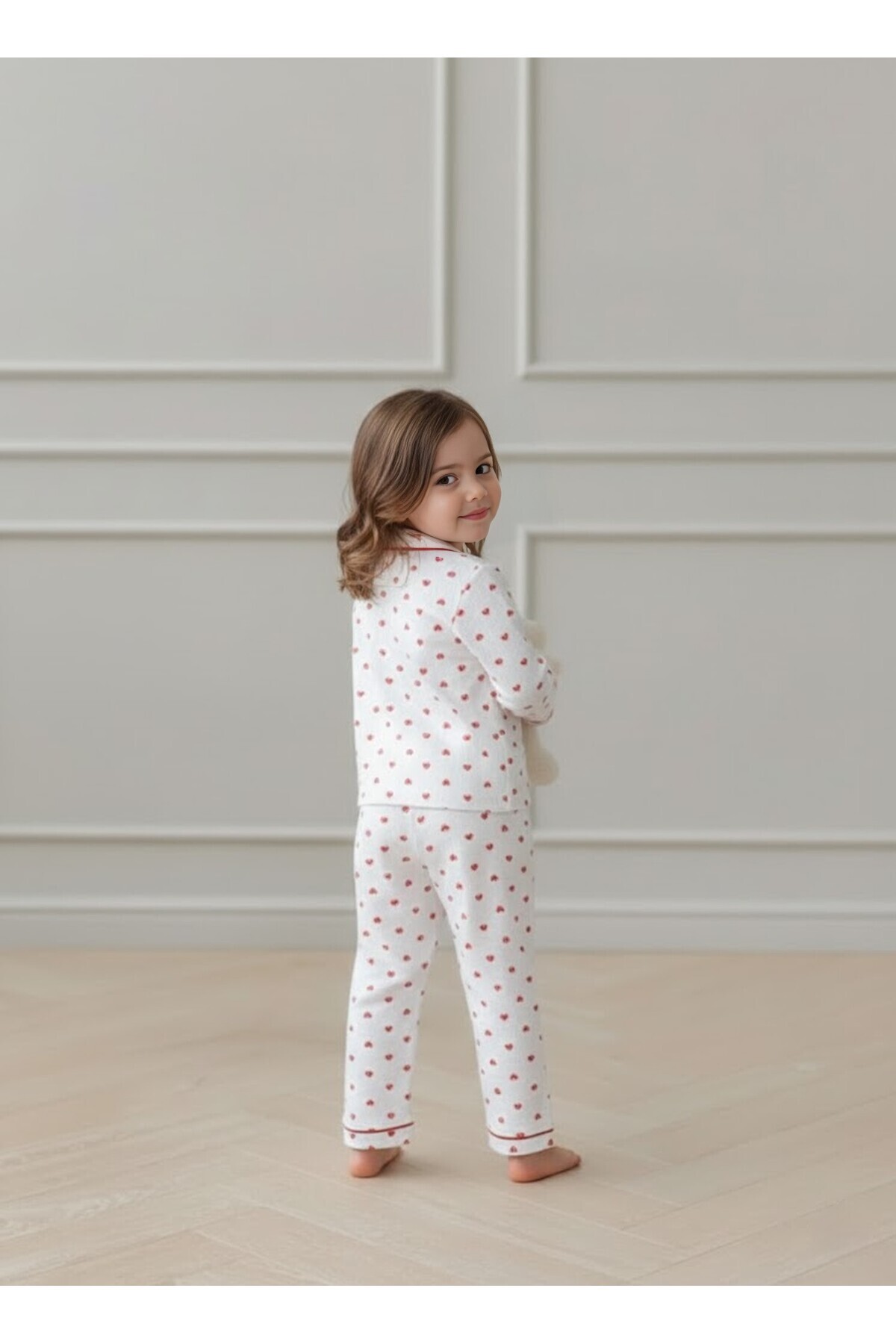 FURYATEX Kız Çocuk %100 Pamuk Organik Çift Katlı Muslin Kırmızı Kalp Desenli 2’li Pijama Takımı fotoğrafı 4 (önizleme)